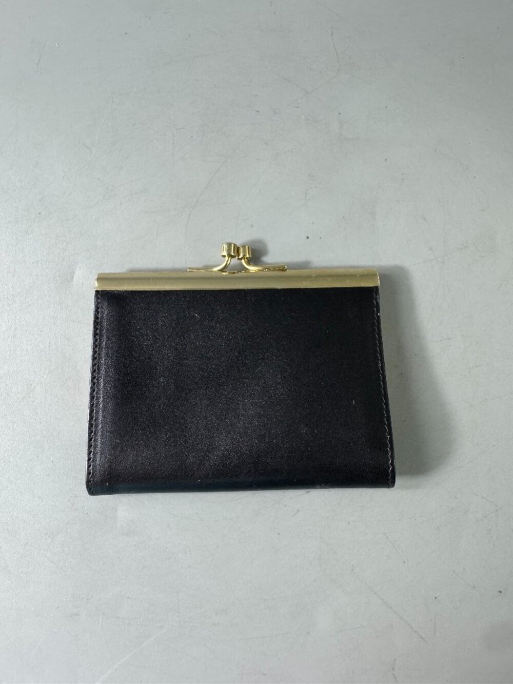 New Vintage Plymouth Made in Italy Black Leather Kiss-lock Coin Purse